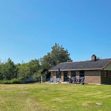 8 Person Holiday Home In R M Lakolk 外观 照片