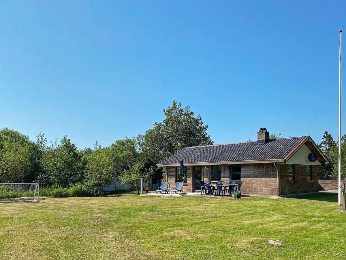 8 Person Holiday Home In R M Lakolk 外观 照片