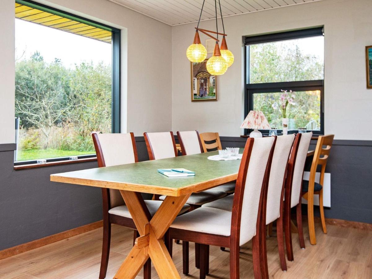 8 Person Holiday Home In R M Lakolk 外观 照片