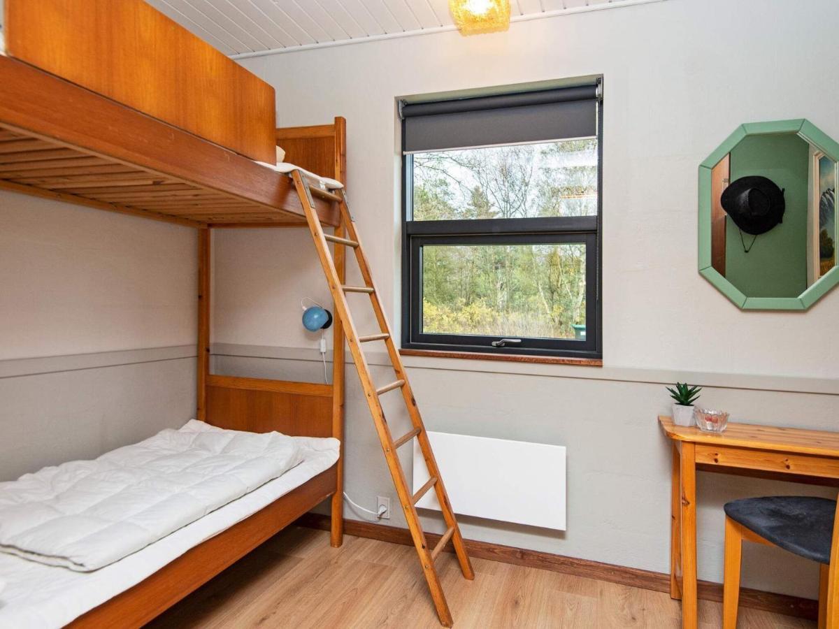 8 Person Holiday Home In R M Lakolk 外观 照片