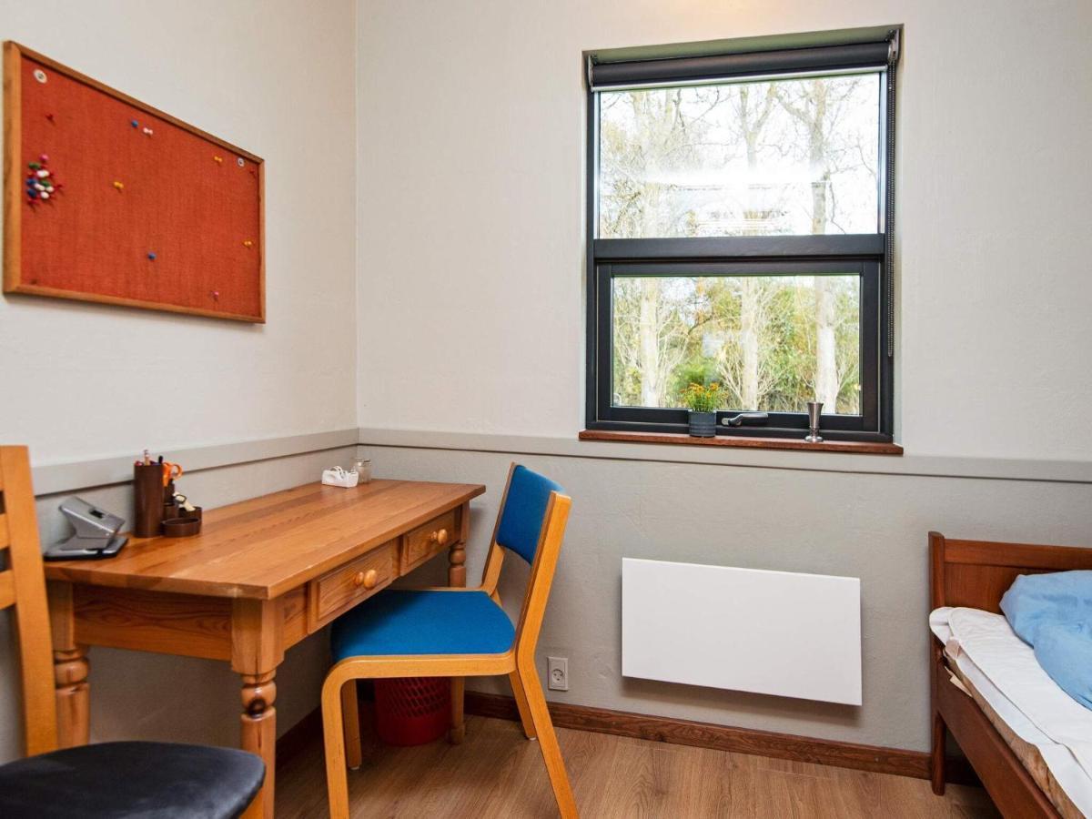 8 Person Holiday Home In R M Lakolk 外观 照片
